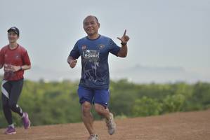 BIB: 0287
                            <button type="button" onclick="openModal(5103993)" class="btn btn-primary btn-sm float-right btn-popup" data-toggle="modal" data-target=".modal-high-quality">
                        <i class="fas fa-shopping-cart"></i> Add to Cart
                    </button>
                                            <button type="button" onclick="isThisMe(5103993, true)" class="btn btn-success btn-sm float-right btn-popup btn-isme hidden" data-toggle="tooltip" data-placement="bottom" title="นี่คือรูปของคุณใช่ไหม คลิกที่นี่เพื่อเอาเข้าอัลบั้ม">
                        <i class="fas fa-plus"></i> Add to album
                    </button>
                    <button type="button" onclick="isThisMe(5103993, false)" class="btn btn-warning btn-sm float-right btn-popup btn-isnotme hidden">
                        <i class="fas fa-ban"></i> Remove from album
                    </button>